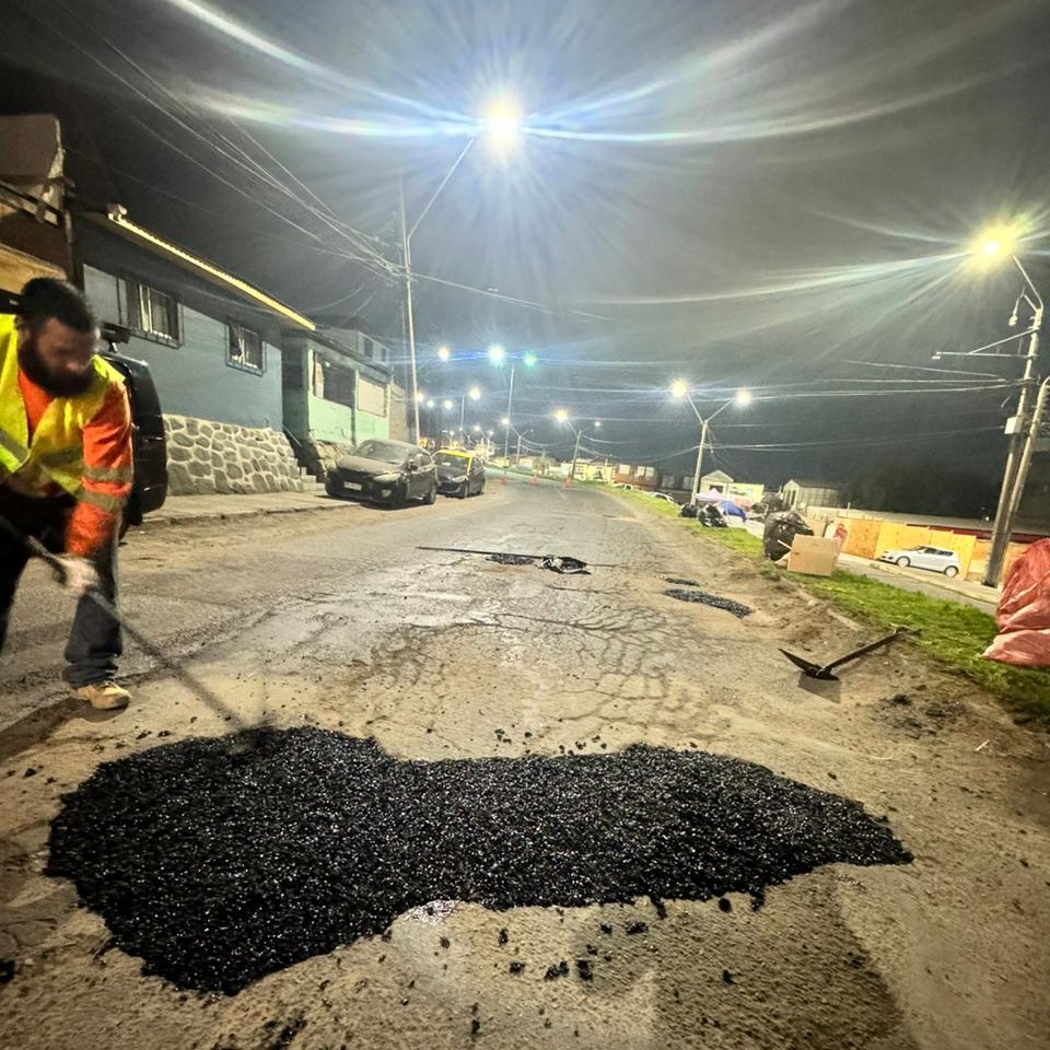 IMI mejora calzada oriente de Avenida La Tirana